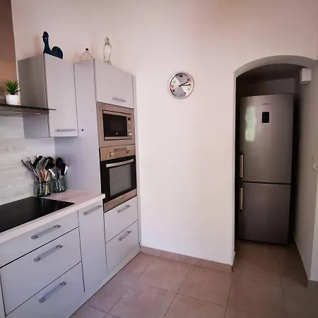 Lumineuse 4 Pieces Avec Terrasses, Bbq, Climatisation A 200m De La Plage De Santa-giulia - Fr-1-62-144 بيت للعطل *